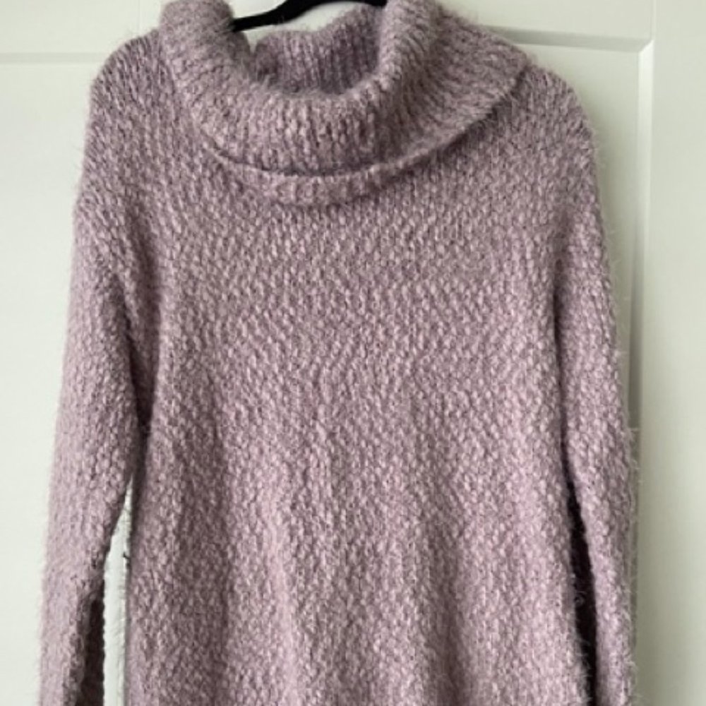 Long sweater, worn once